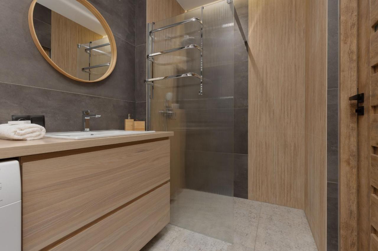 Apartment With Balcony & Parking Near Manufaktura Lodz By Renters Prestige Zewnętrze zdjęcie