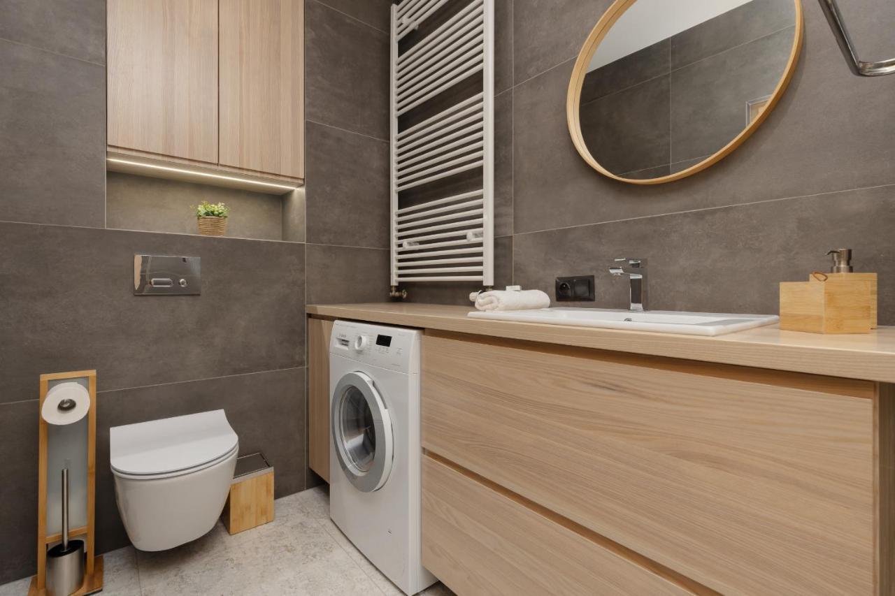 Apartment With Balcony & Parking Near Manufaktura Lodz By Renters Prestige Zewnętrze zdjęcie