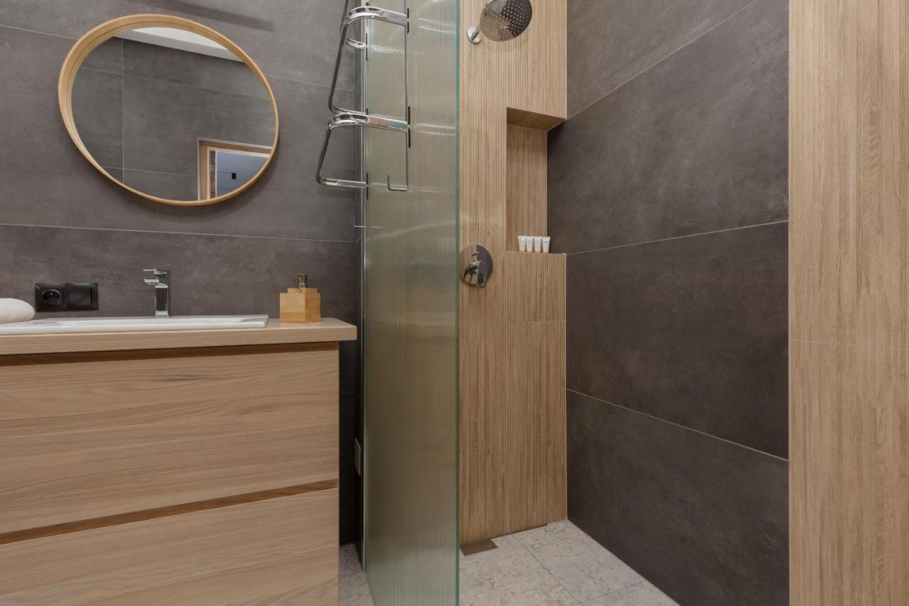 Apartment With Balcony & Parking Near Manufaktura Lodz By Renters Prestige Zewnętrze zdjęcie